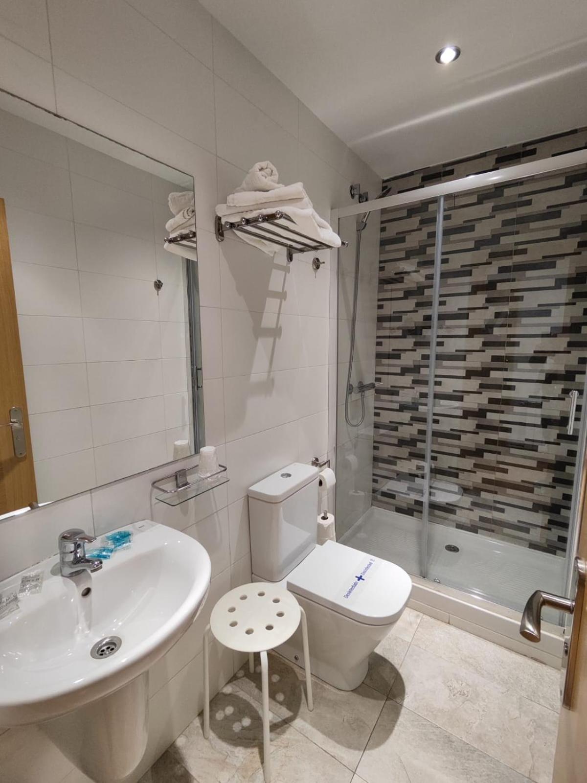 Hostal Rioja Condestable Logrono Exterior photo